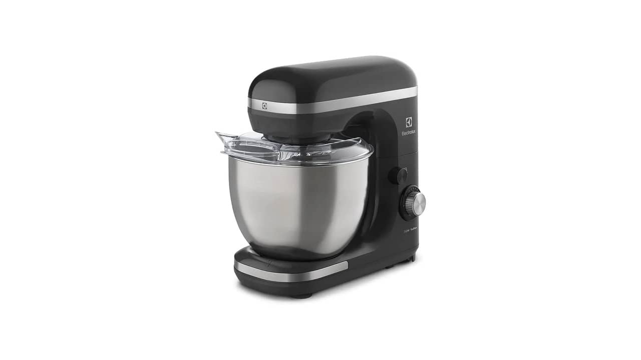 Batedeira Industrial: A Melhor Opção com 12 Velocidades e Capacidade Inox