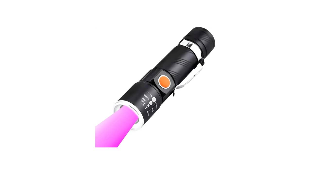Lanterna Luz Negra UV: As Melhores Opções para Detecção de Escorpiões e Manchas